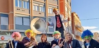 Carnevale dei Bambini, a Cattolica centinaia di mascherine in piazza Roosevelt