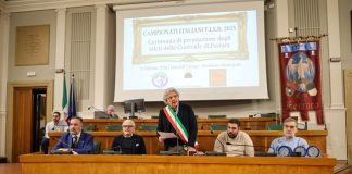 Ferrara premia i suoi campioni del Palio: in Municipio la festa degli atleti delle Contrade