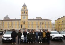 Parma amplia la flotta taxi con cinque nuovi mezzi sostenibili