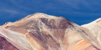 La mostra fotografica “Discendere o salire” dal 19 al 30 marzo 2026 a Bologna