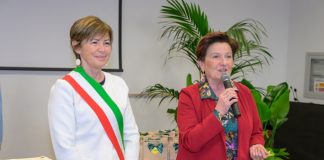Riccione celebra la Giornata nazionale della gentilezza con la consegna del dono-simbolo ai nati nel 2025