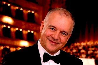 Il Maestro riminese Alberto Cappiello torna a casa dopo una lunga tournée mondiale