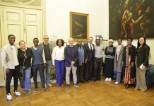 Accolti in Municipio otto studenti dal Rwanda per il tirocinio infermieristico a Parma