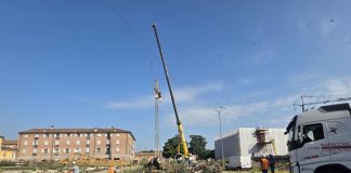 Piazza Cittadella, smontata la gru: procede lo smantellamento del cantiere