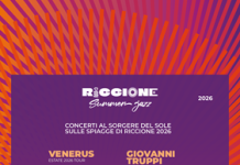 A Riccione l’alba della Notte Rosa è magica con il live di Venerus in riva al mare