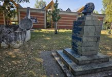 Gravissimo atto vandalico contro il busto dedicato a Karl Marx: il Comune presenterà denuncia