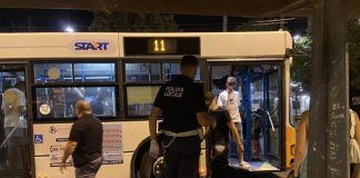 Vendita reiterata di alcol a minori: la Polizia locale sanziona un minimarket e avvia l’iter per la chiusura