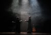 Venerdì 10 luglio a Casa Cervi lo spettacolo “Il virile in vinile (La massa è sfinita)” di Teatro Dallarmadio