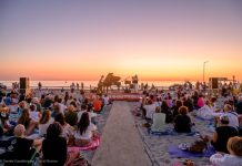Musica, meditazione e la magia dell’alba: a Riccione il risveglio è un rito collettivo con Gloria Campaner e Thea Crudi