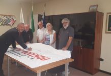 Forlì: Comandante e ViceComandante della Polizia Locale hanno firmato il “Lenzuolo della Legalità”