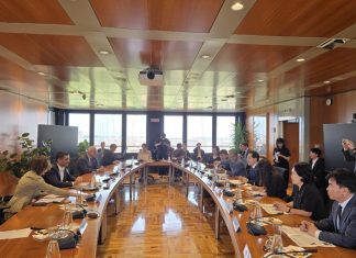 Regione: Relazioni internazionali