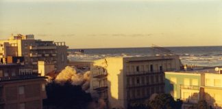 Rimini Express. Volti, fatti e visioni di una Riviera mai finita