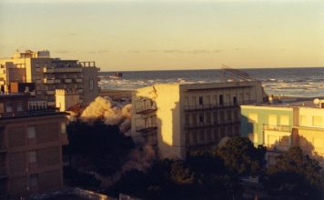 Rimini Express. Volti, fatti e visioni di una Riviera mai finita