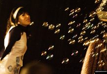 Ultimo appuntamento di Ermo Colle martedì 11 agosto al Castello di Felino con lo spettacolo “Revolution” di Meridiani Perduti Teatro, di e con Sara Bevilacqua