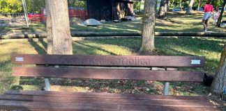 Parco della Pace, in corso nuovi interventi: riqualificazione panchine e posa di uno dei nuovi giochi – Aggiornamento sullo stato dei lavori
