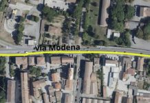 Sulla pista ciclabile di via Modena interventi di ripristino della pavimentazione a tutela della sicurezza della circolazione
